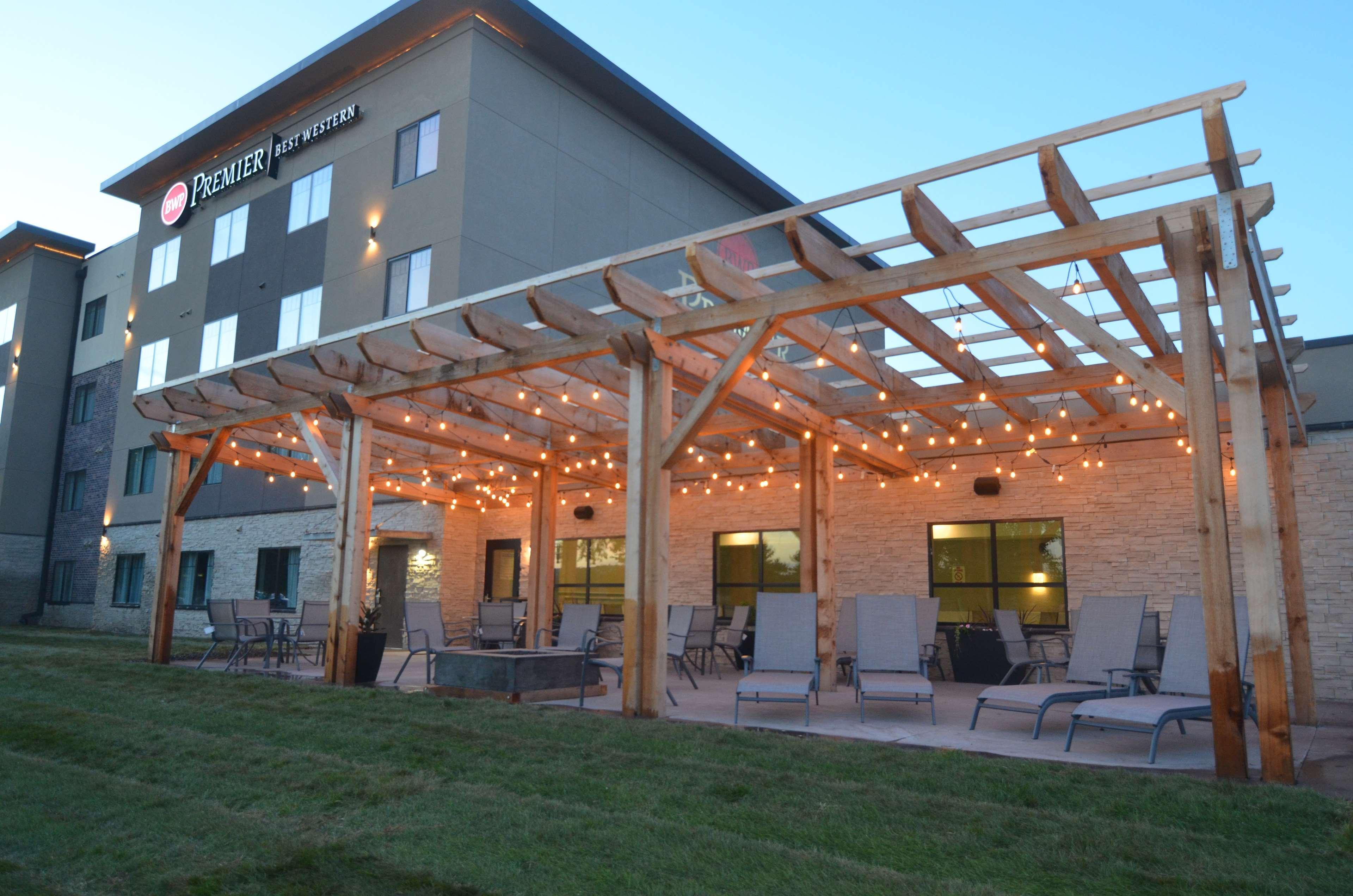 Best Western Plus Okotoks Inn & Suites Exteriér fotografie